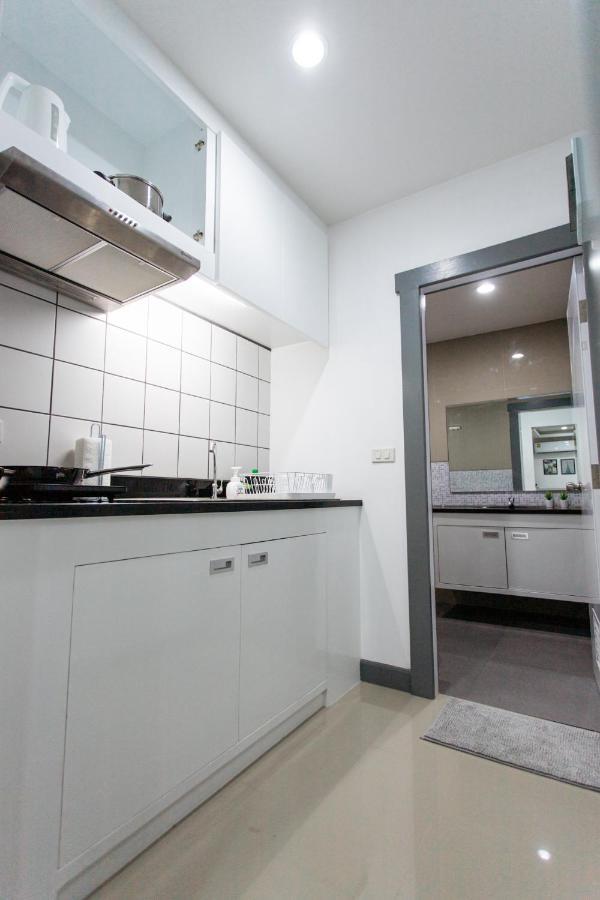 Estúdio Apartamento de 45m2, com 1 casa de banho, na área Silom Banguecoque Exterior foto